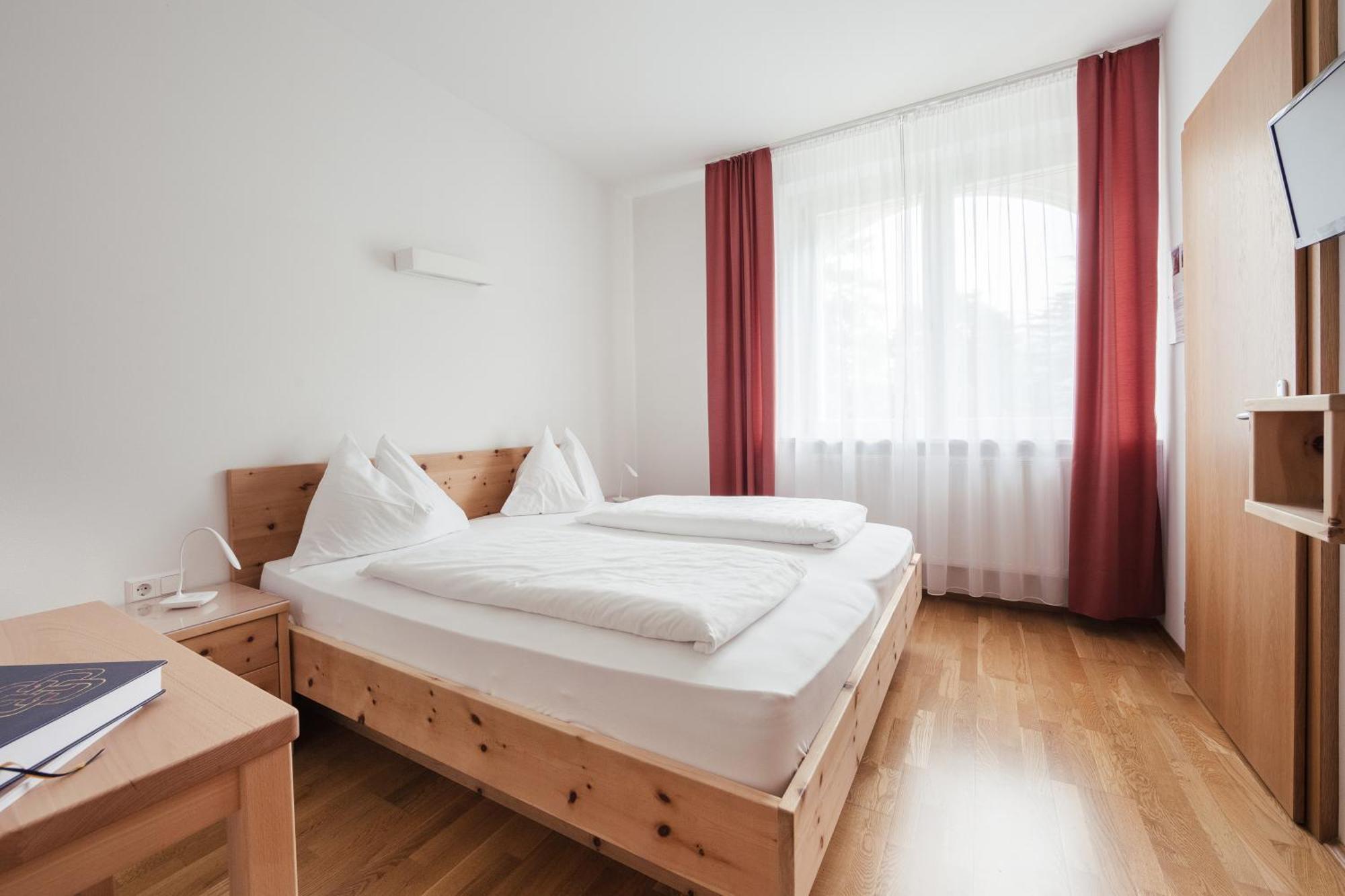 Gaestehaus Salvatorianerinnen Meran Zewnętrze zdjęcie