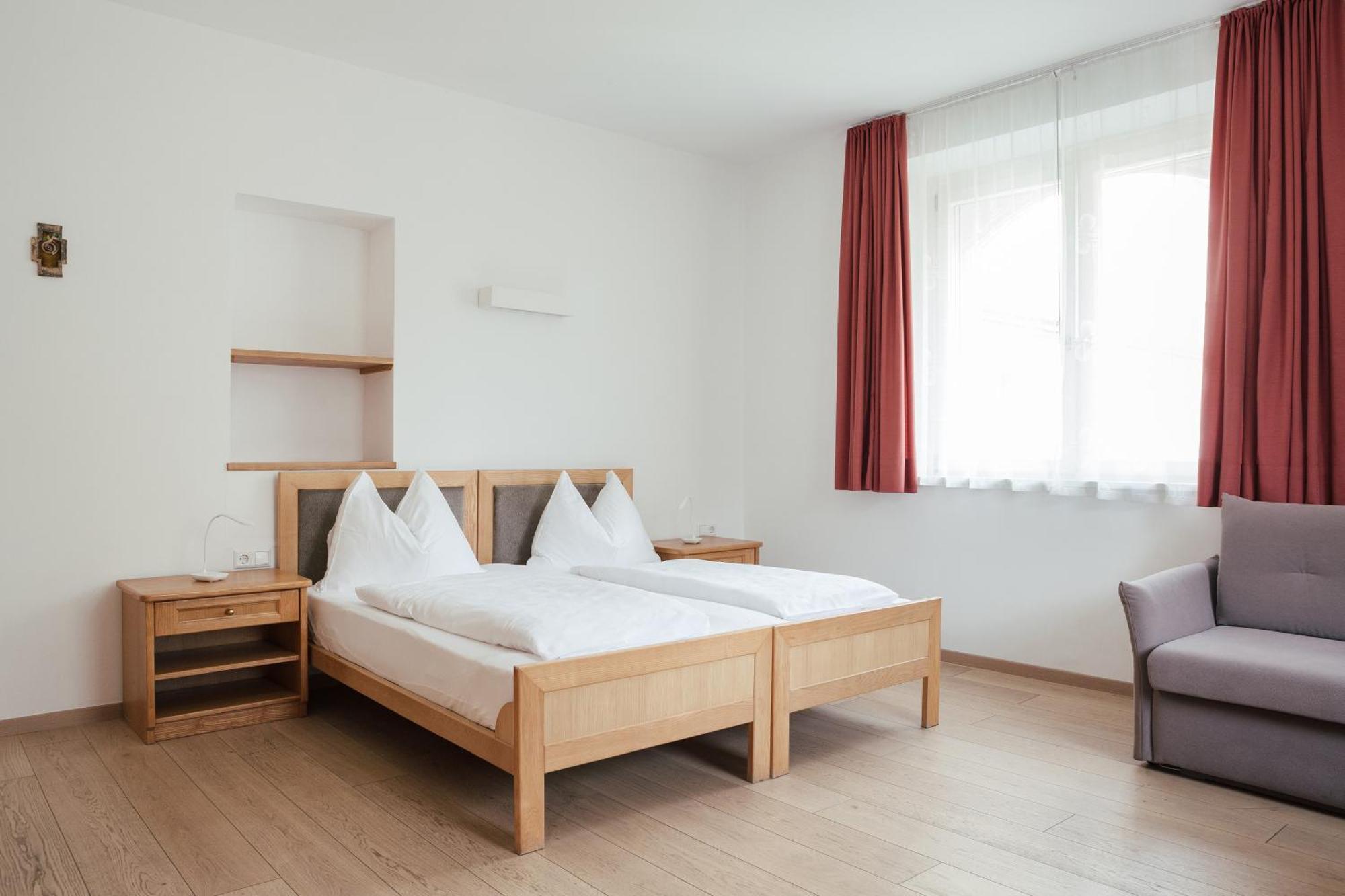 Gaestehaus Salvatorianerinnen Meran Zewnętrze zdjęcie